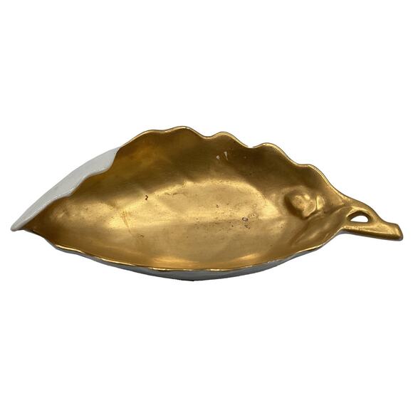 Vintage MCM 1960s Leaf Shaped Dish/Trinket Tray Gold Tone on White Porcelain - Picture 2 of 10